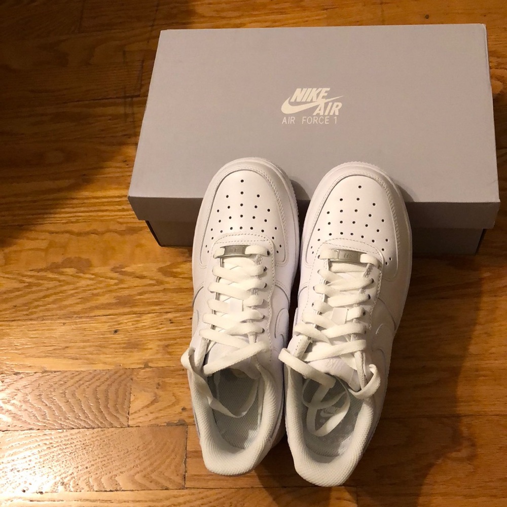Women’s sneakers